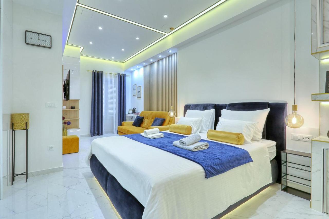 Rino Luxury
