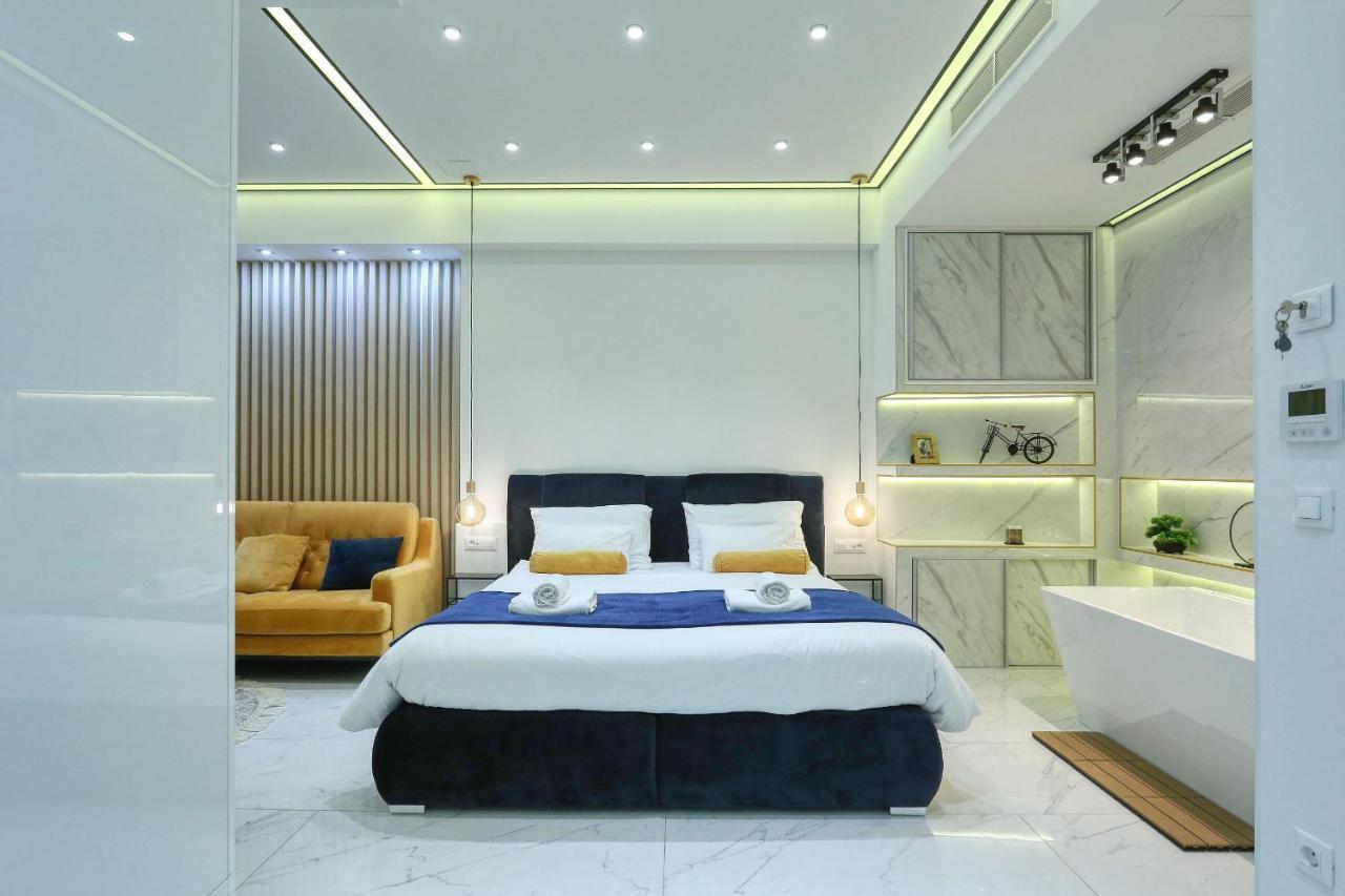 Rino Luxury *